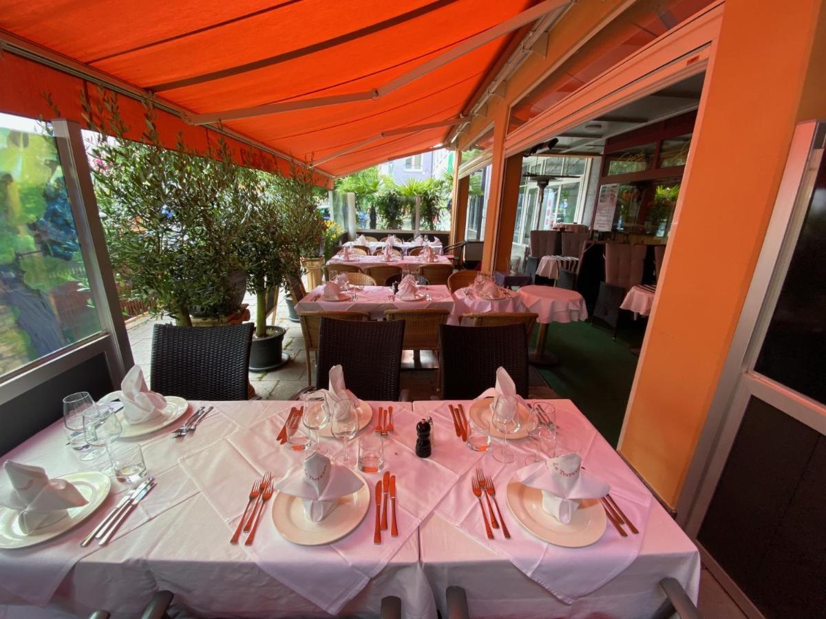 Hotel Ristorante La Terrazza Planegg Ngoại thất bức ảnh